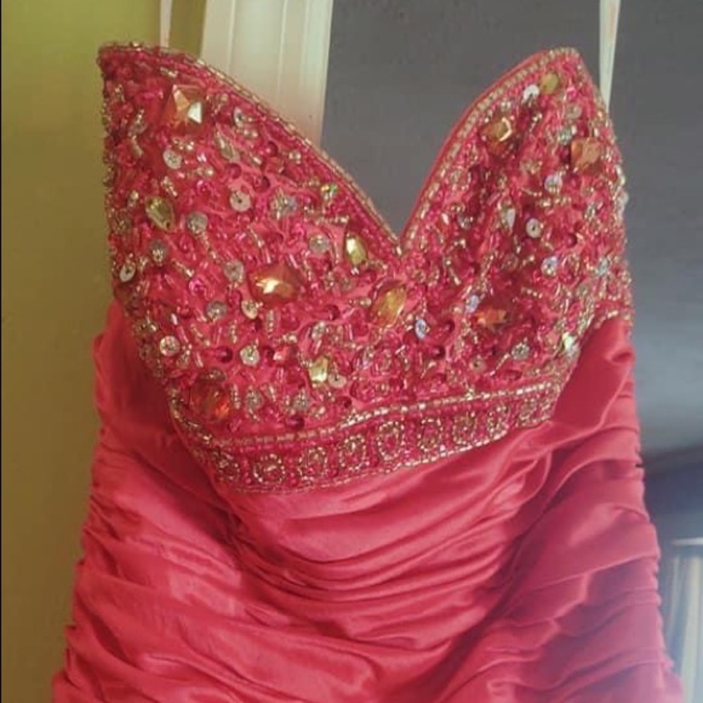 Strapless sequined mermaid prom dress
